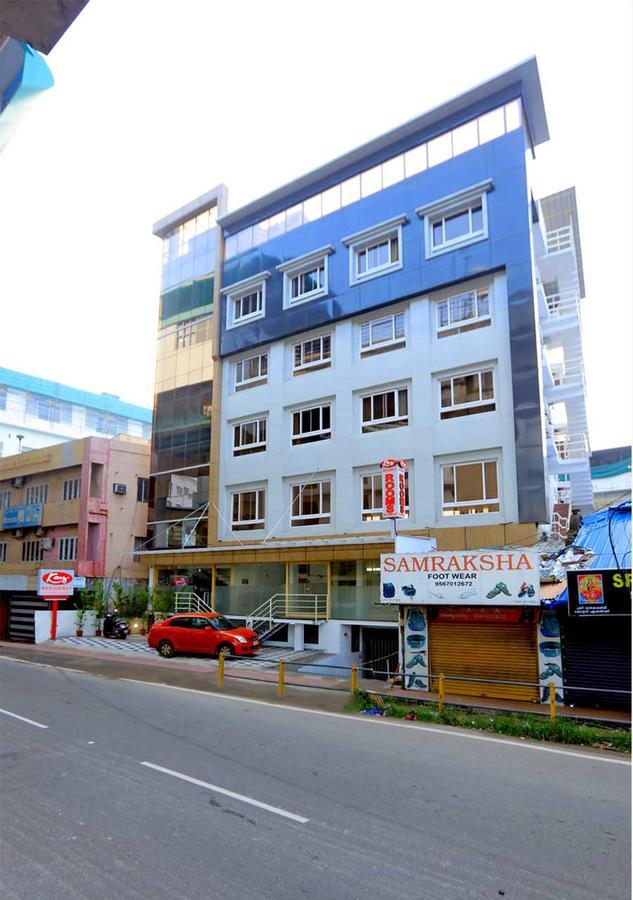Kenz Residency 호텔 Kochi 외부 사진